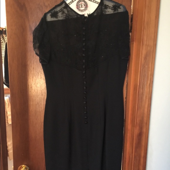 Dress - Picture 3 of 3